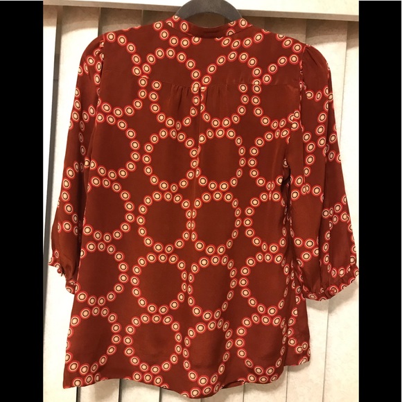 Banana Republic 100%silk blouse - Picture 4 of 8